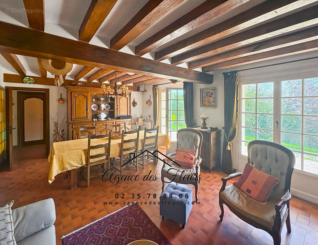 Maison à LA SAUSSAYE