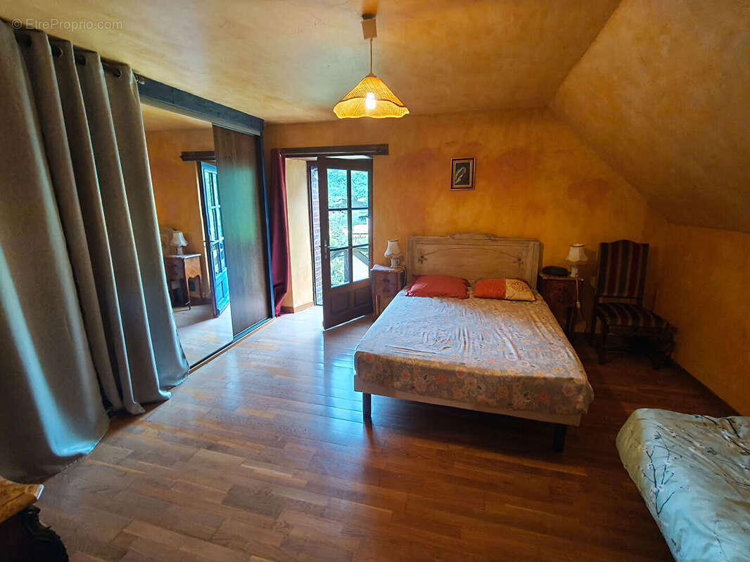 Maison Semur En Vallon 11 pièce(s) 242.64 m2 - photo 15