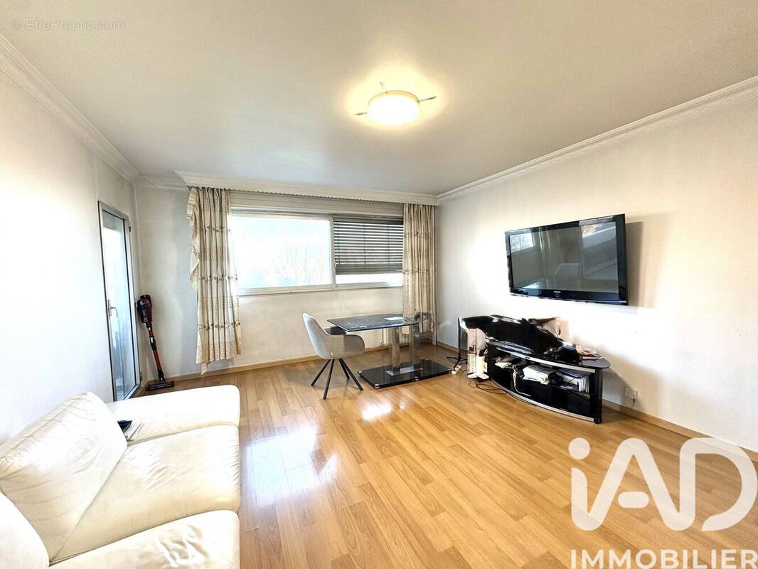 Photo 1 - Appartement à LA COURNEUVE