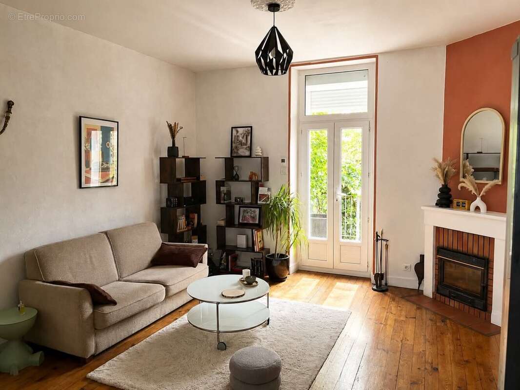 Maison à GOND-PONTOUVRE