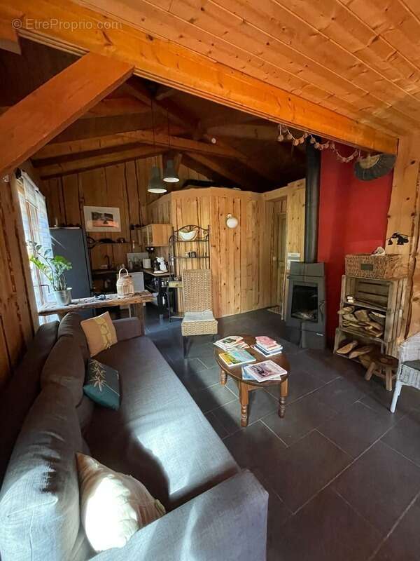 Maison à LABROQUERE