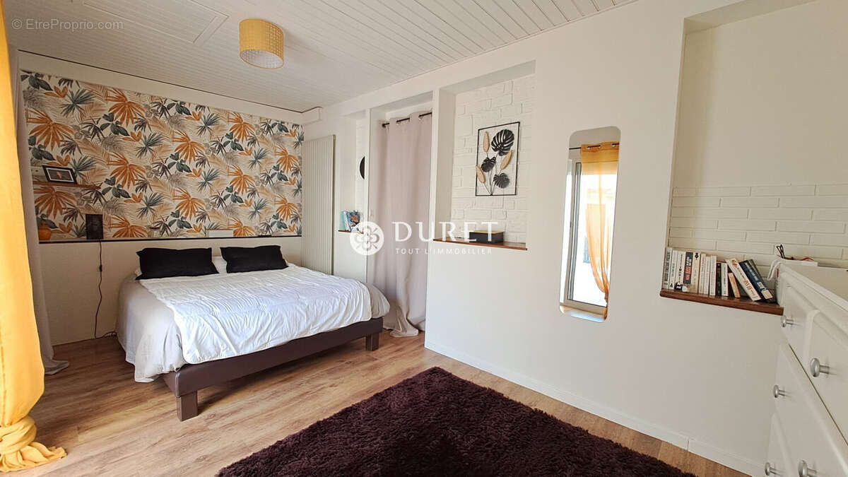 Maison à NIEUL-LE-DOLENT