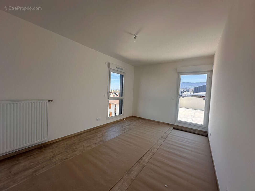 Ambilly - Quartier Croix d'Ambilly  - Appartement T4 avec une magnifique terrasse - photo 10