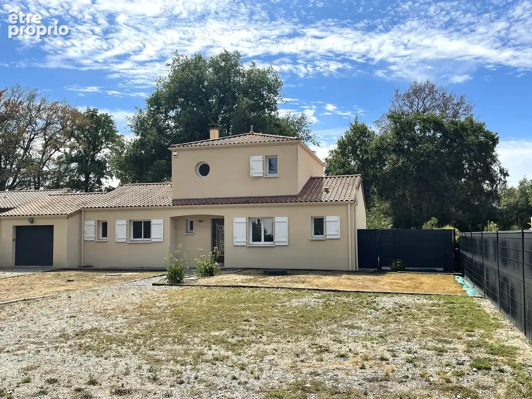 Maison à LE CELLIER