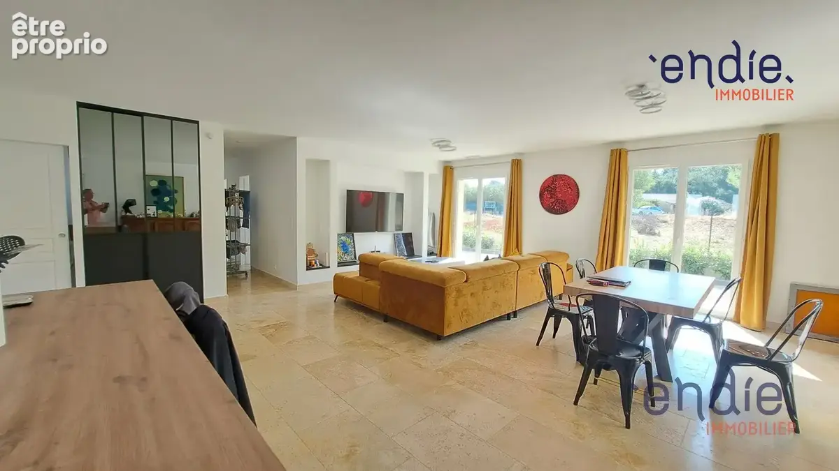 Maison 4 pièces 112 m² à vendre à Le Thoronet (83340) - photo 3