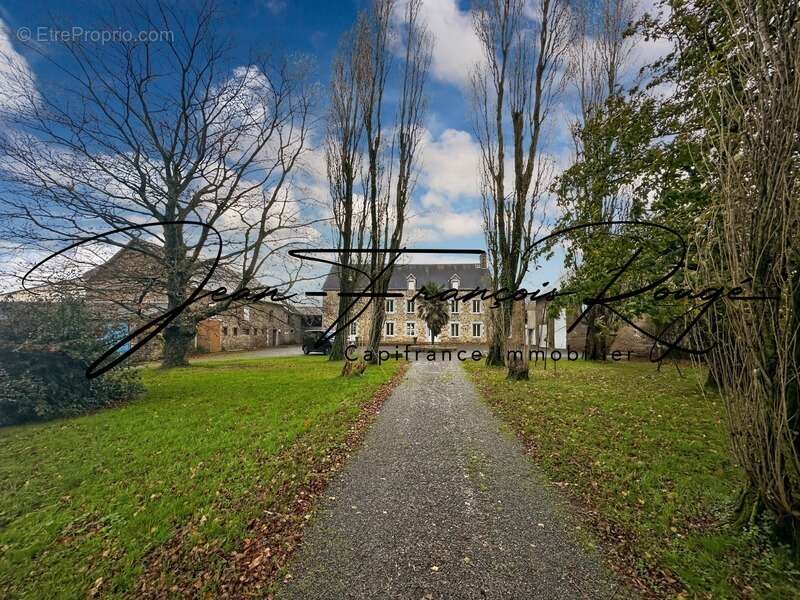 Maison à TOURVILLE-SUR-SIENNE