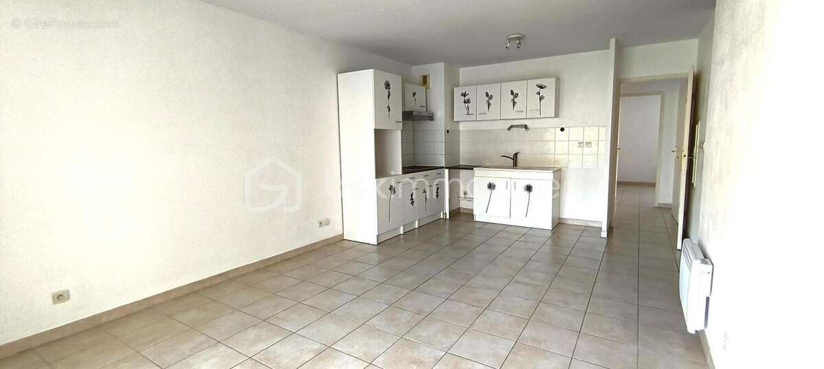 T3 de 64 m² avec terrasse et garage – Résidence récente - photo 3