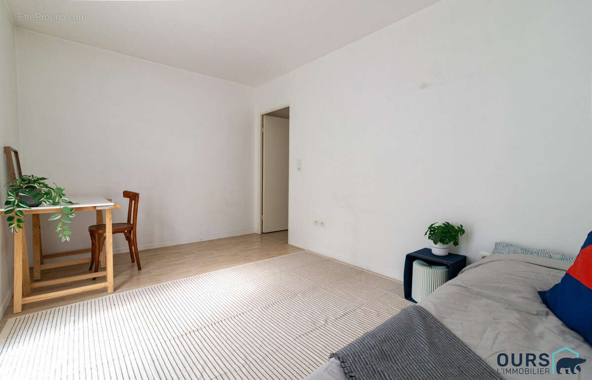 Appartement 69 m² à Saint-Denis  - photo 9