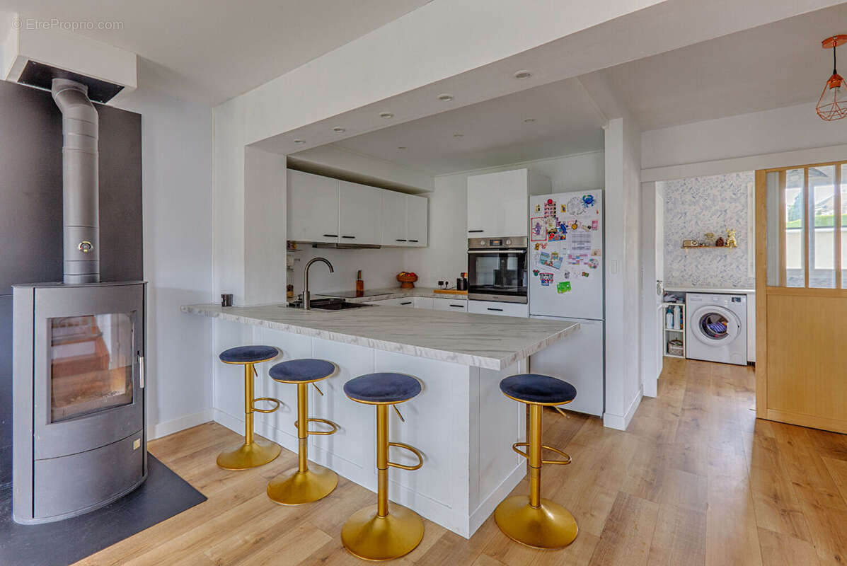 Maison à FONTENAY-LE-FLEURY