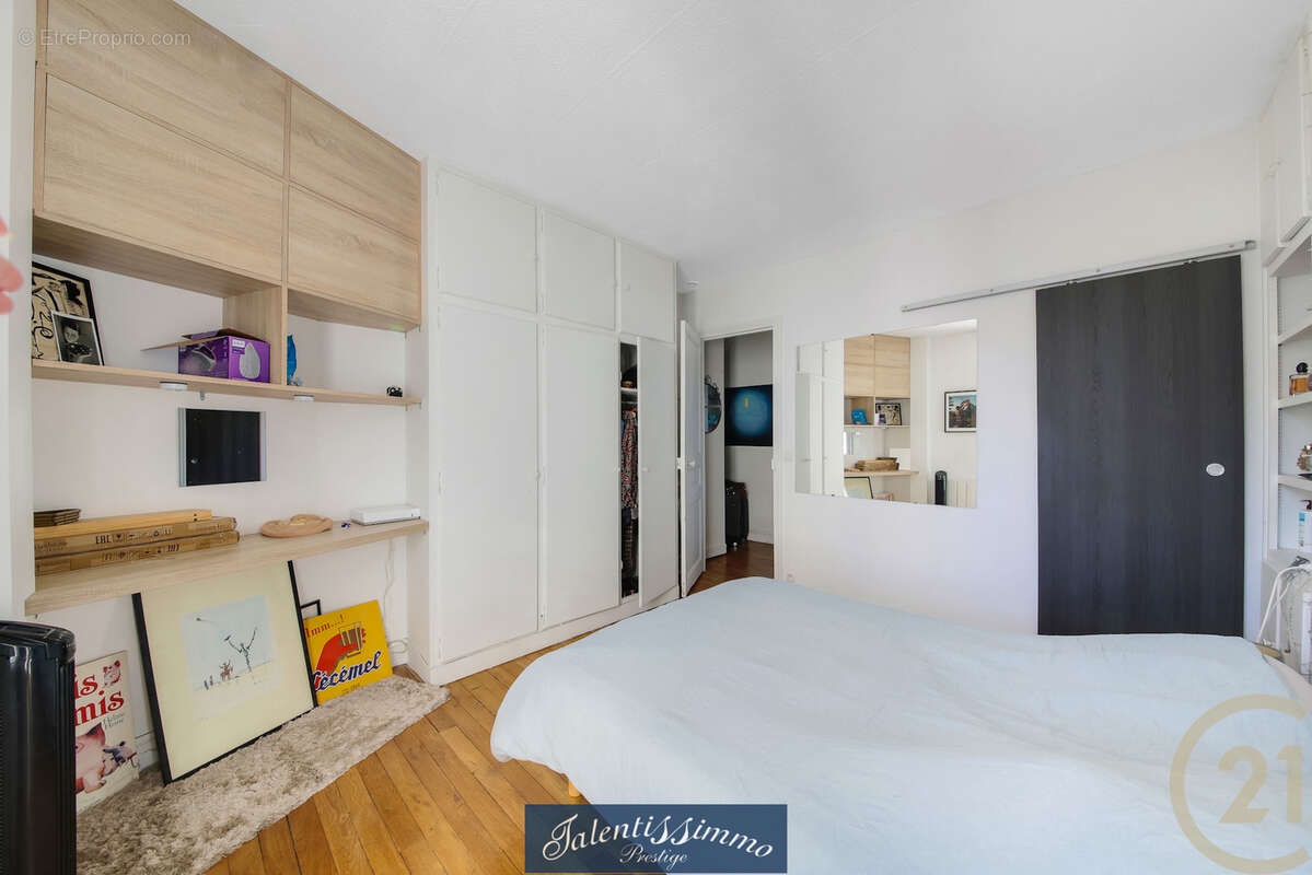 Appartement à PARIS-11E
