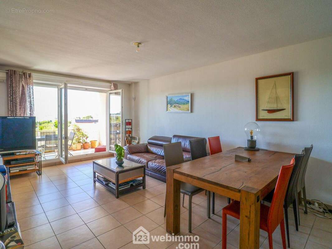 Appartement à MARSEILLE-9E