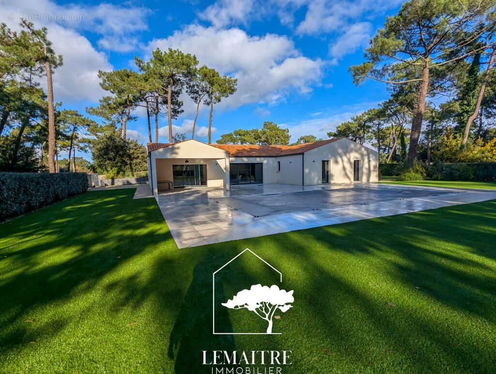 Maison à LES MATHES