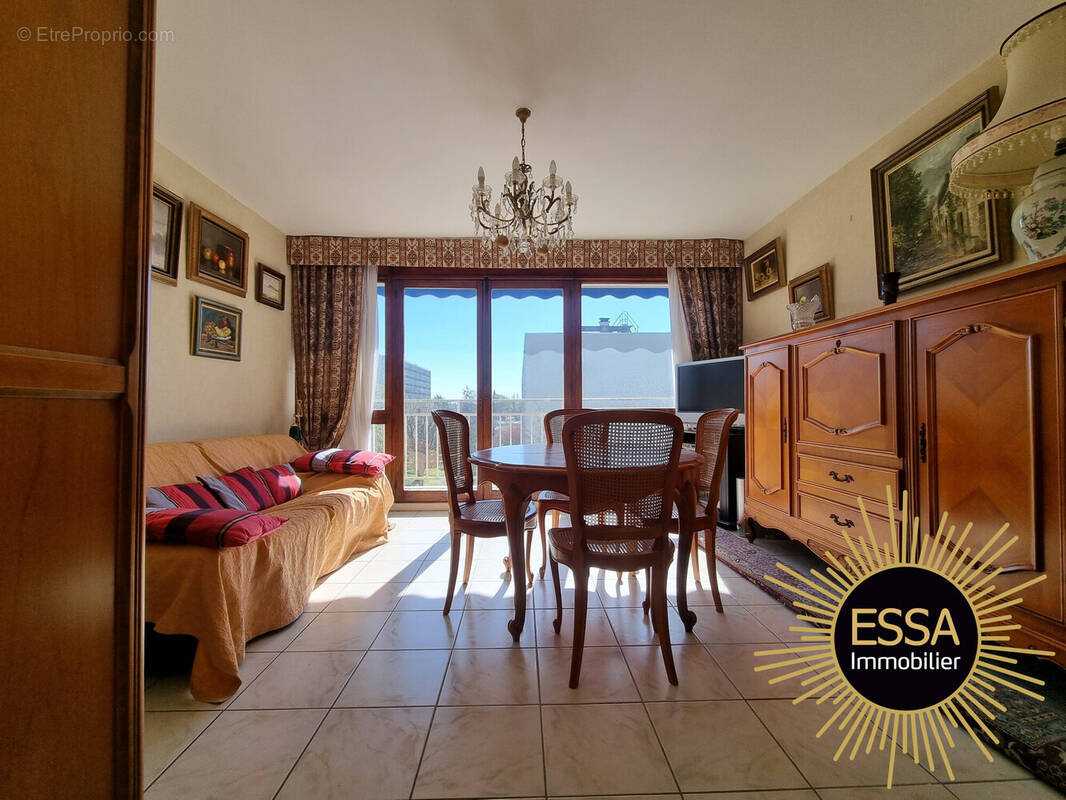 Appartement à VELIZY-VILLACOUBLAY