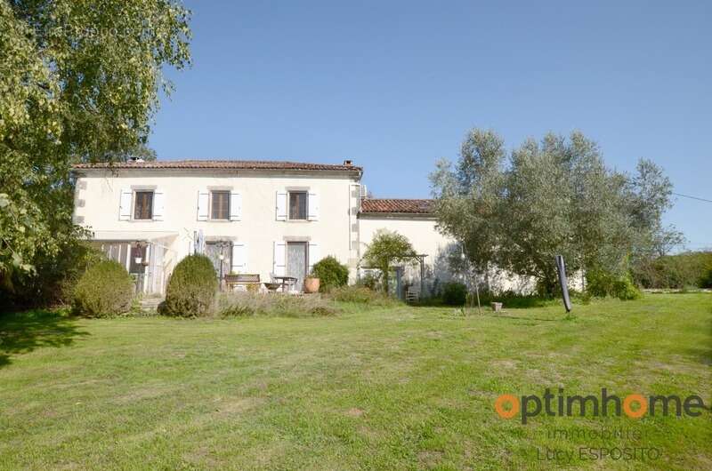 Maison à LE BOUCHAGE