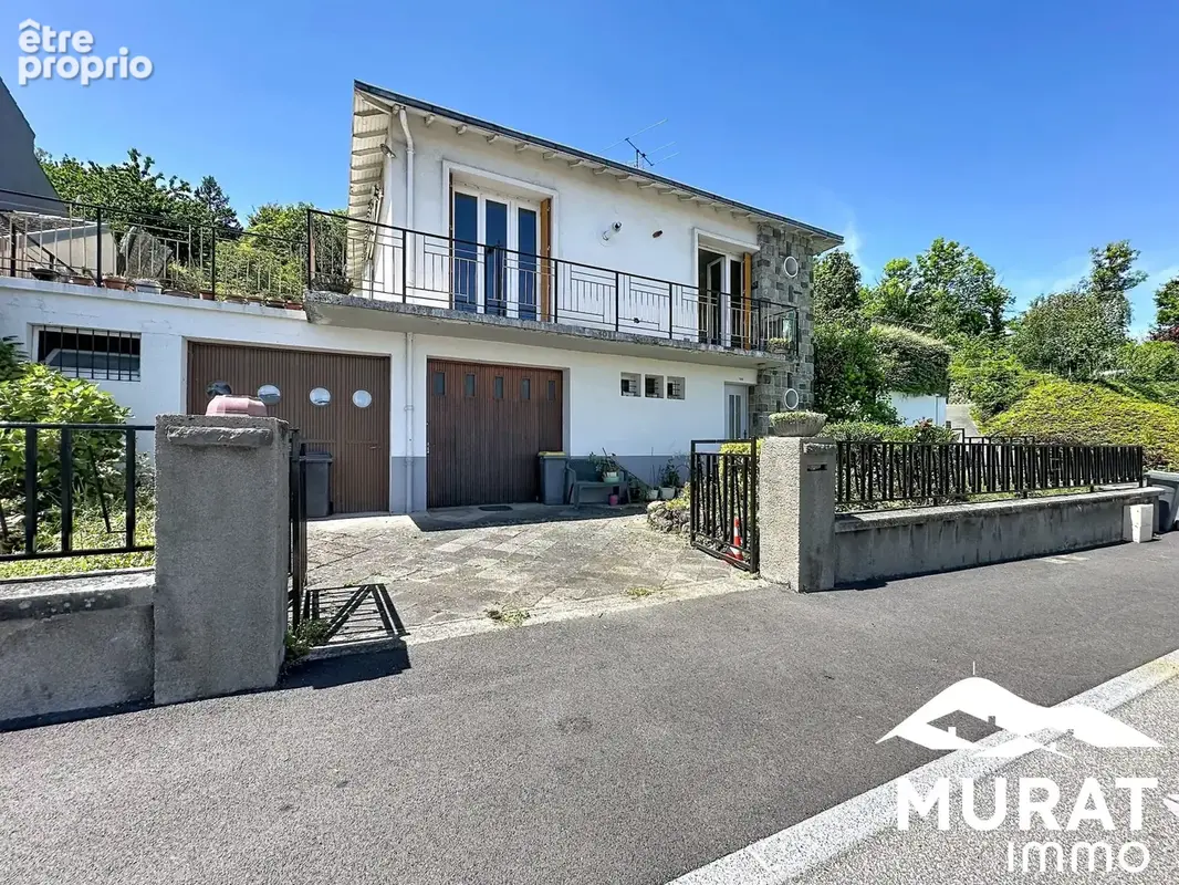 Maison à CEYRAT