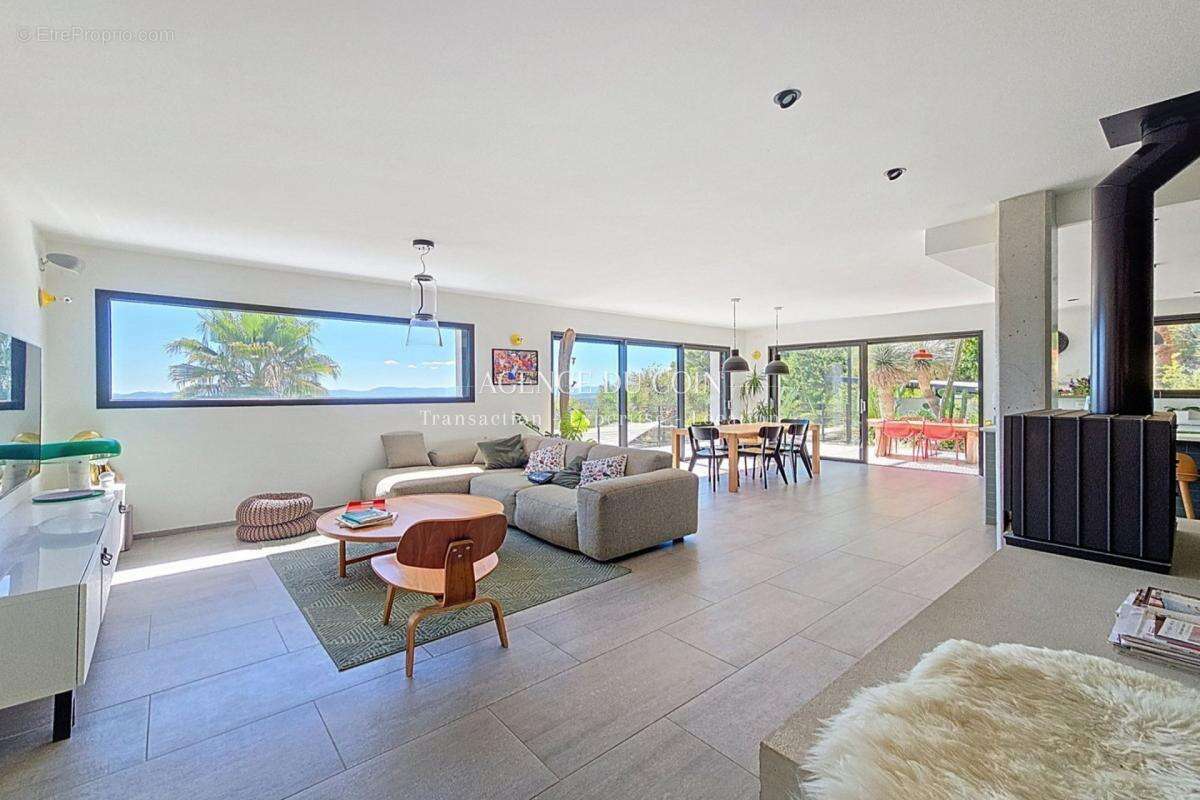 Maison à DRAGUIGNAN