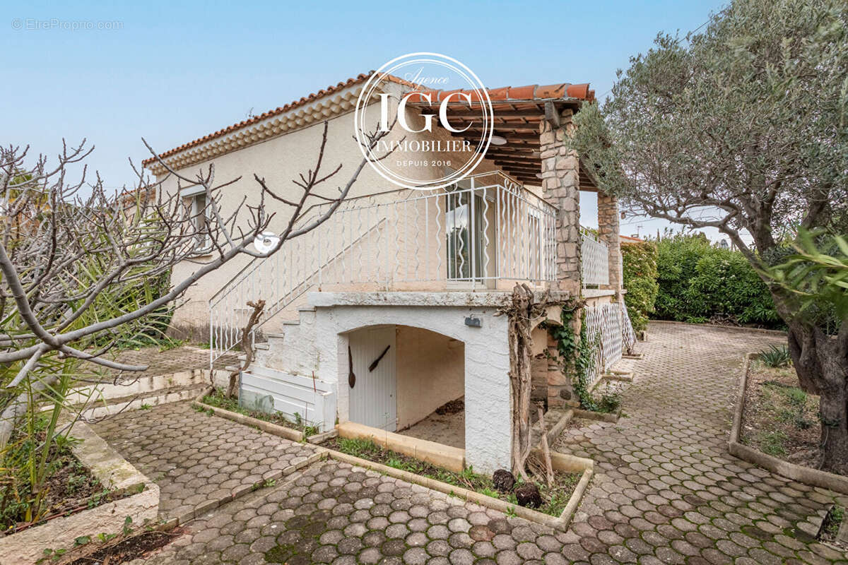 Maison à SAUSSET-LES-PINS