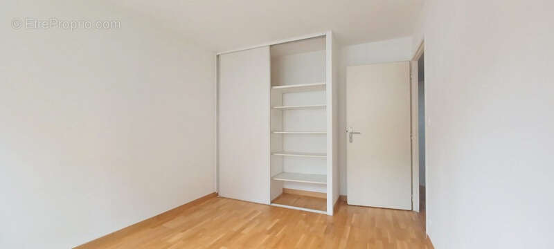Appartement T3 avec parking et cave - photo 17