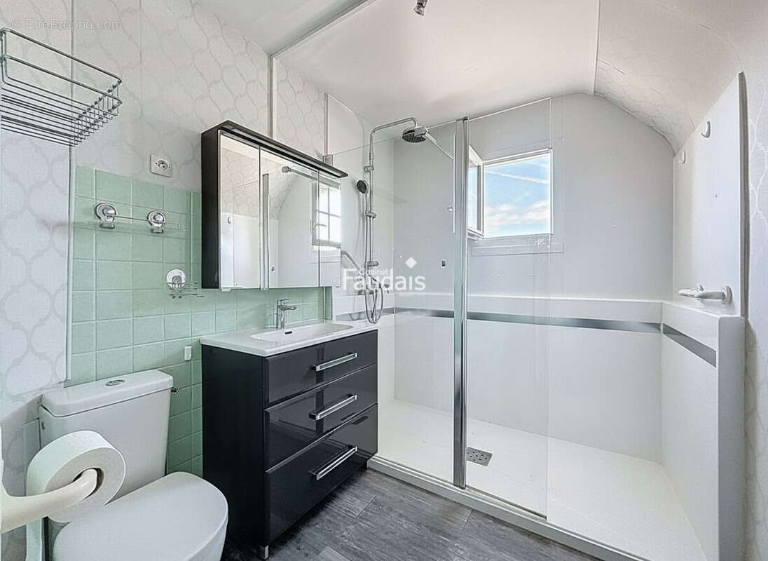 Maison 168 m² à Isigny-Sur-Mer  - photo 9
