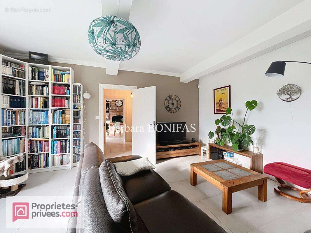 Maison à SAINT-SULPICE