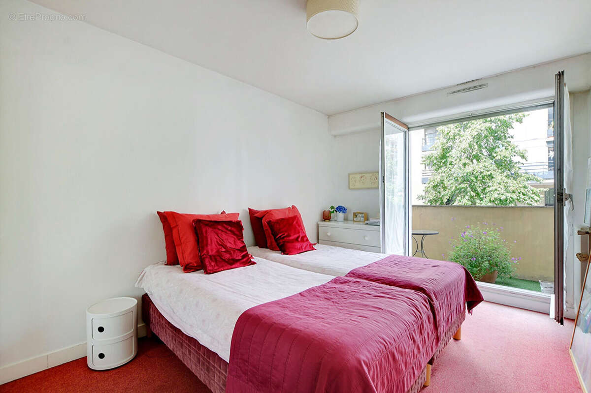 Appartement à PARIS-19E