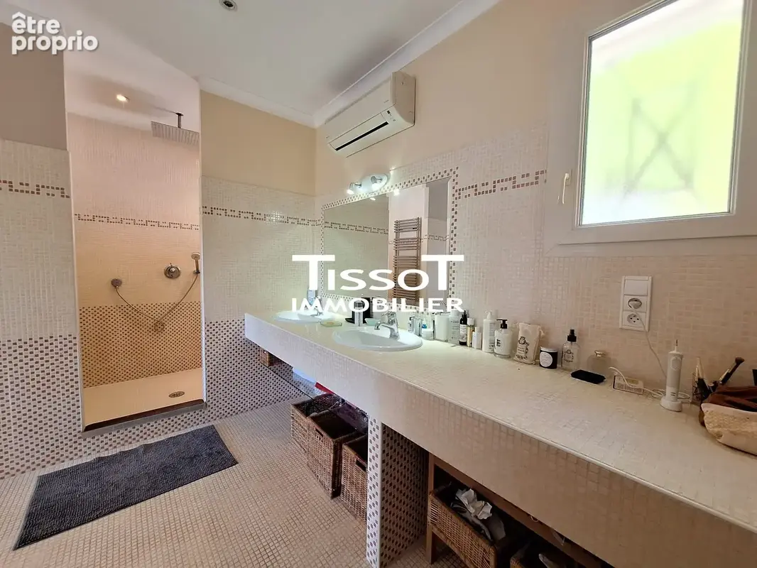 Maison 5 pièces 198 m² à vendre à Bellegarde (30127) - photo 5
