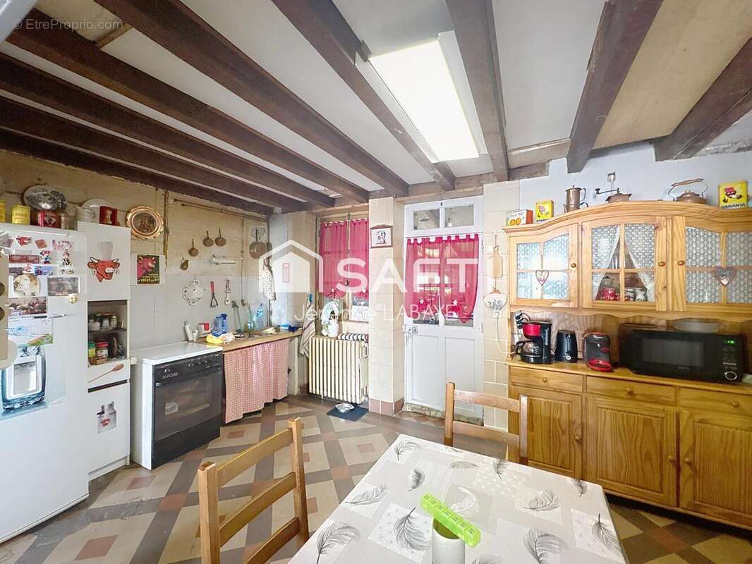 Maison 180 m² à Luant  - photo 6