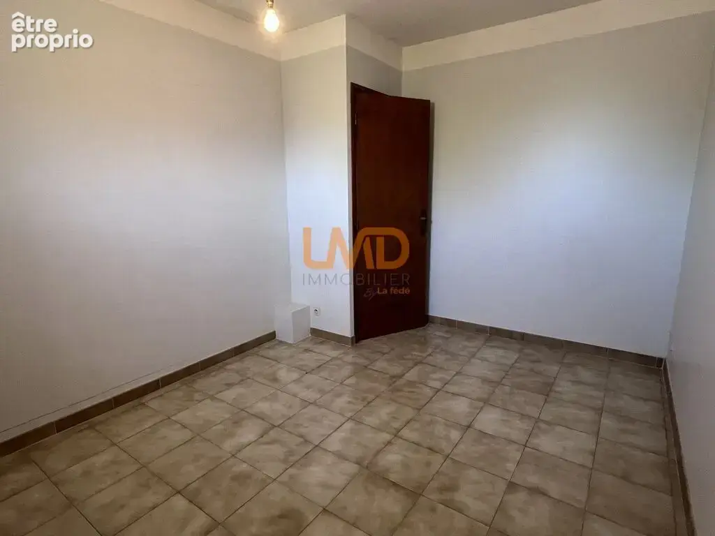 Spacieuse maison familiale de 6 pièces avec piscine et terrain a - photo 27