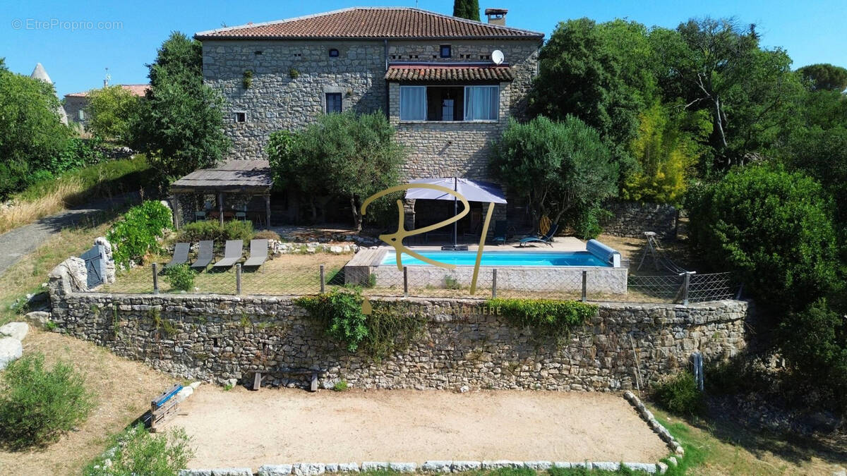 Maison à SAINT-ANDRE-DE-CRUZIERES
