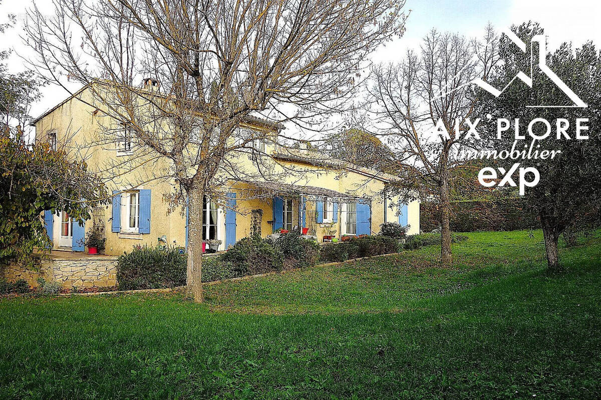 Maison à ENTRECHAUX