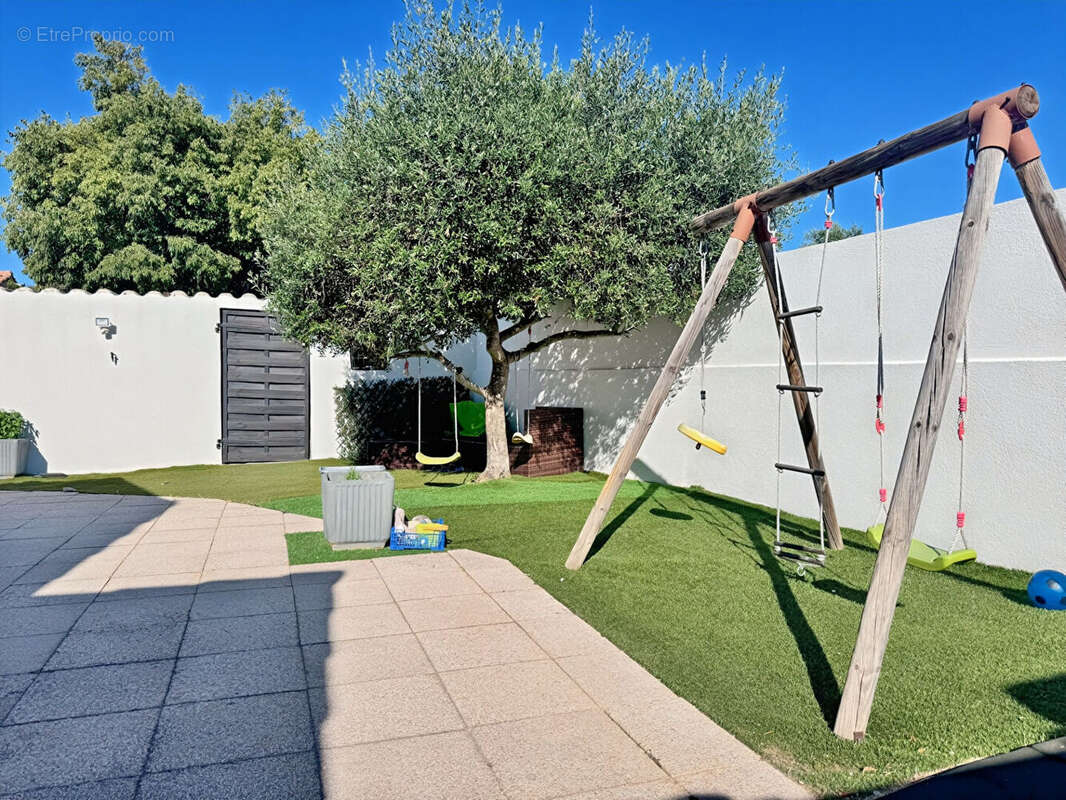 Maison t5 marignane  119 m² avec piscine et garage - photo 5