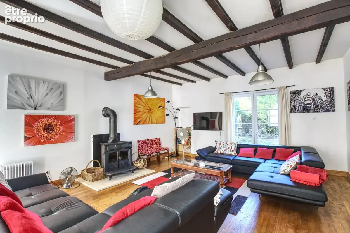Belle et grande maison de 4 chambres, grand garage et atelier, proche de Ruffec - photo 3
