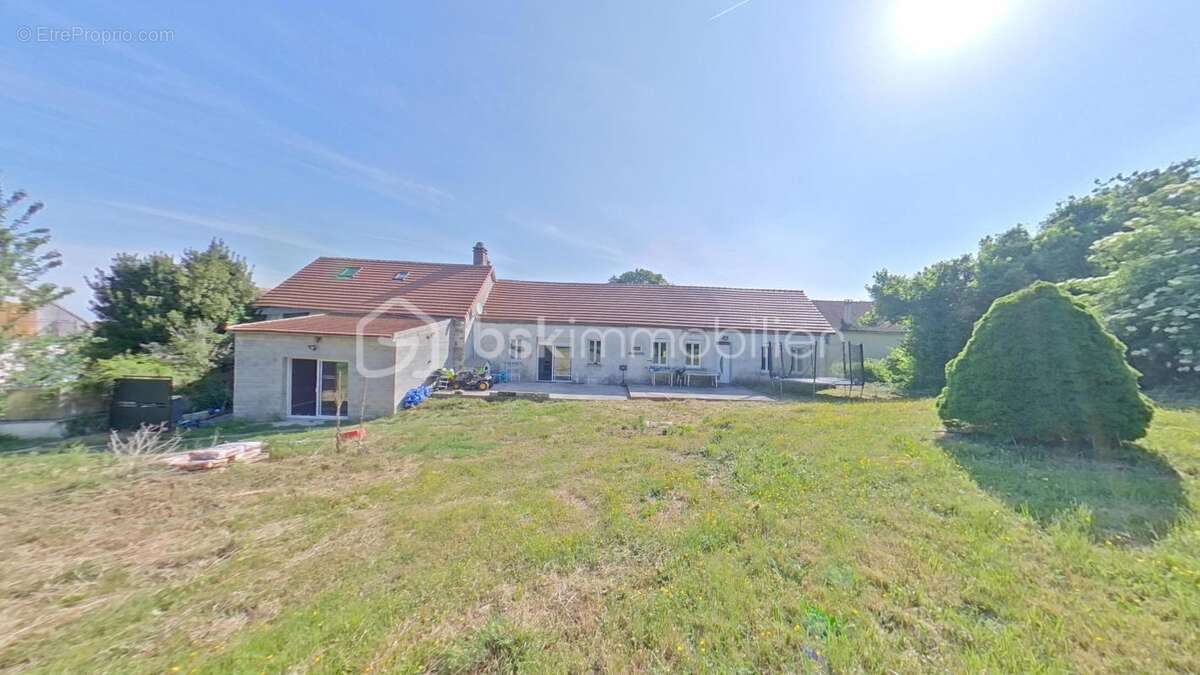 Maison à PERCENEIGE