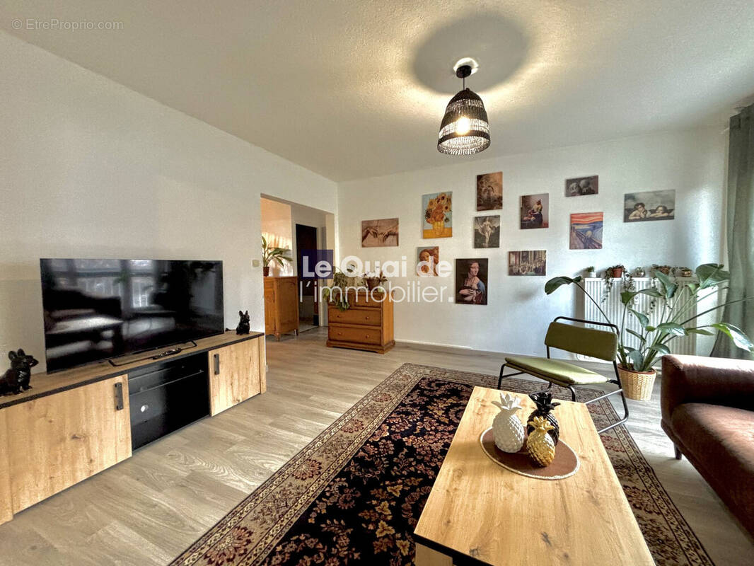 Appartement à LE PONT-DE-CLAIX