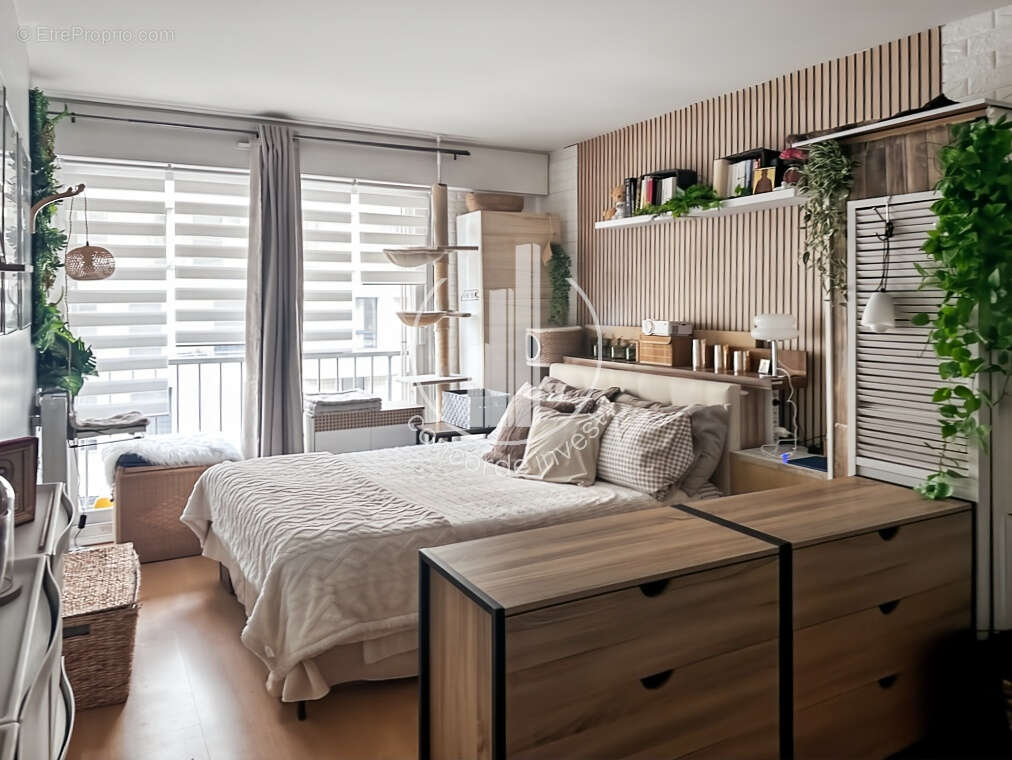 Appartement à PARIS-15E