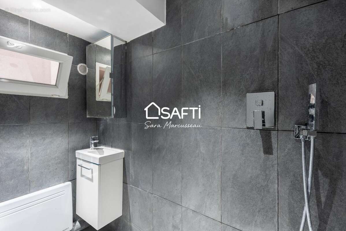 Photo 6 - Appartement à PARIS-18E