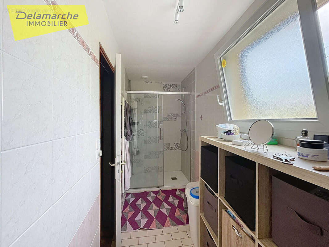 Maison à SAINT-JEAN-DES-CHAMPS