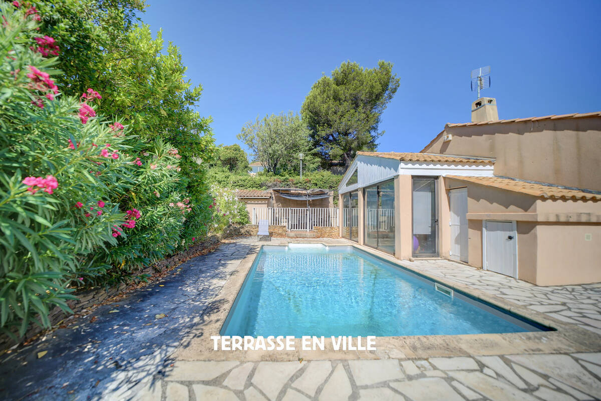 Maison à ROQUEFORT-LA-BEDOULE