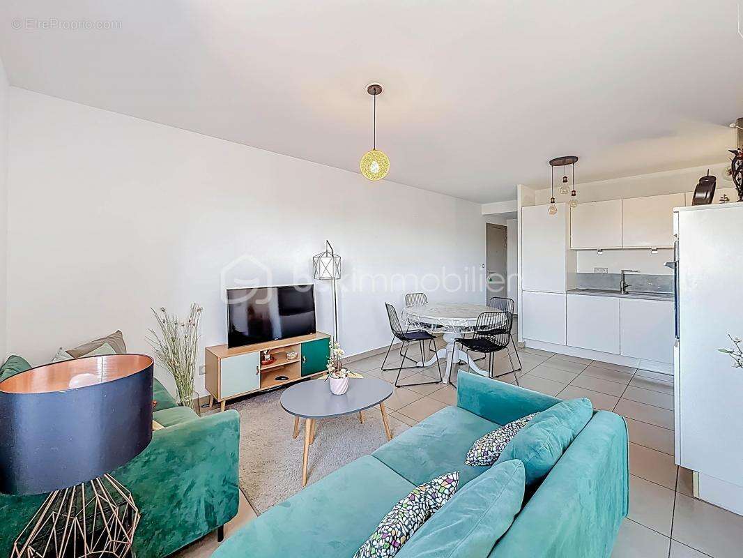 Appartement à JUVIGNAC