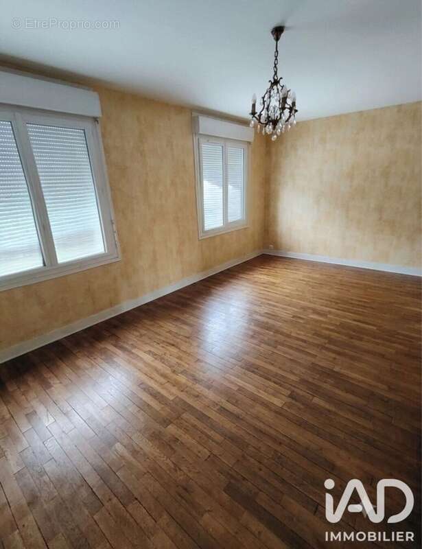 Appartement 100 m² à Tours  - photo 6