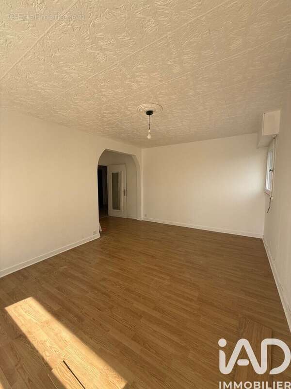 Photo 6 - Appartement à EPINAY-SOUS-SENART