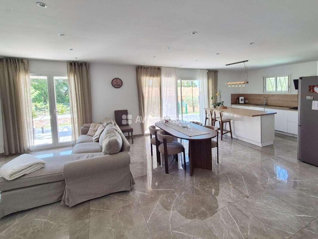 Maison 123 m² à Lorgues  - photo 2