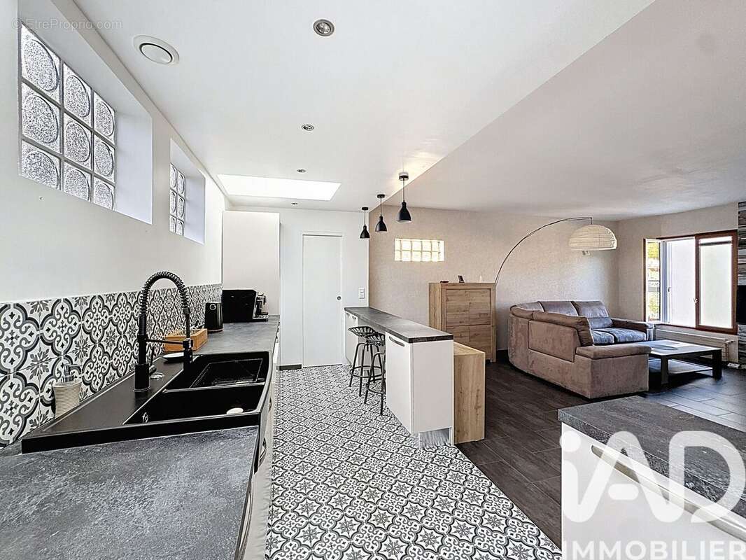 Photo 4 - Maison à CHAVILLE