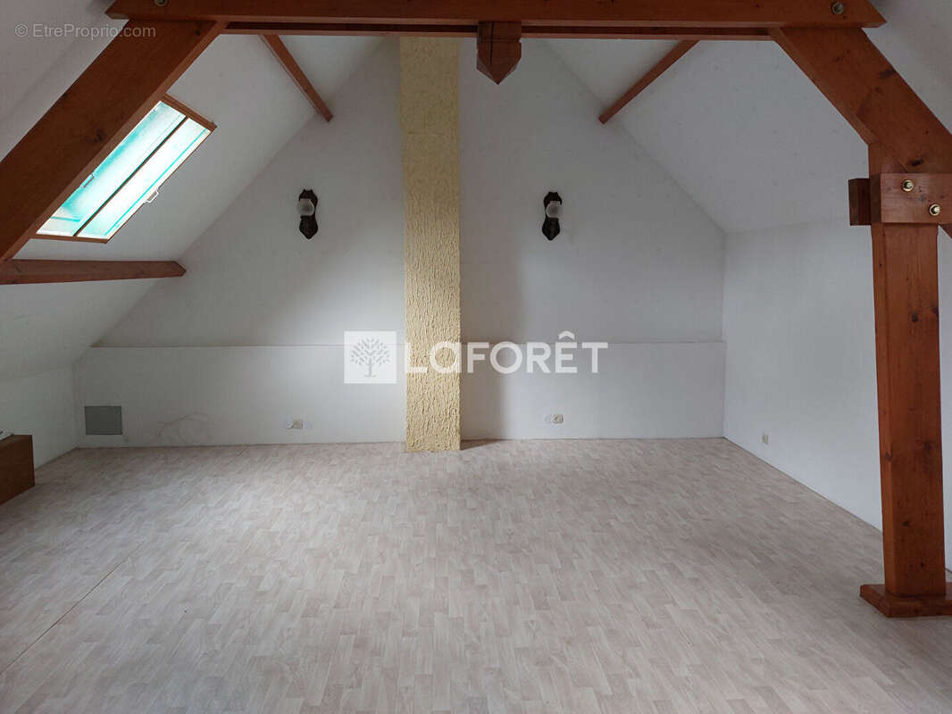 Maison à AUXI-LE-CHATEAU