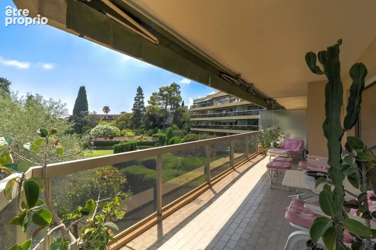 Résidence de prestige Château St-Anne 4p avec terrasses - photo 3