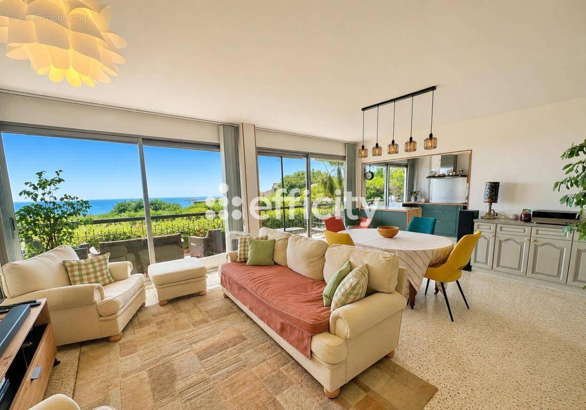 Photo Appartement à Vallauris au prix de 530 000€