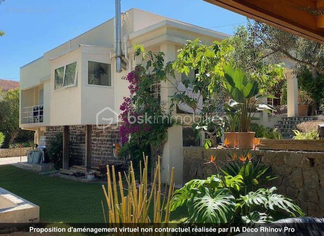 Maison à TOURRETTES