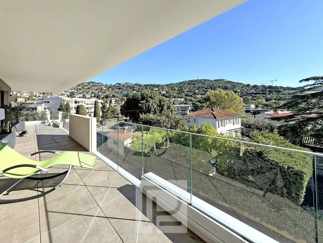 Appartement à LE CANNET