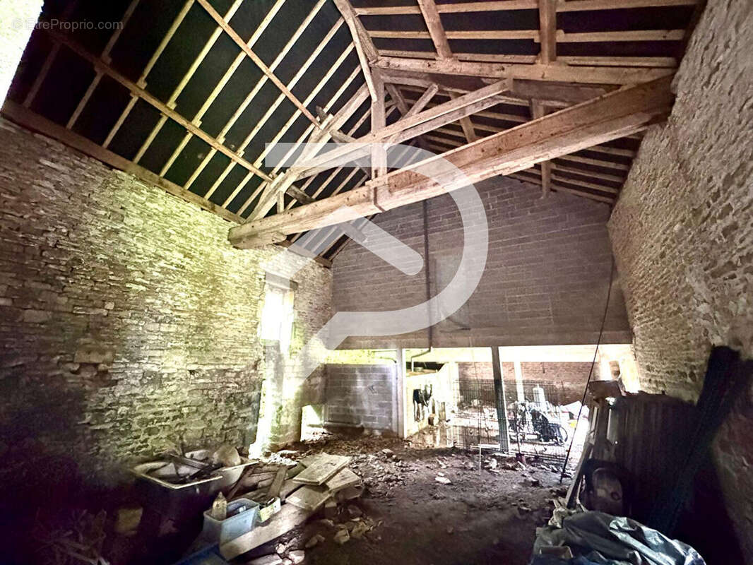 Maison à ECOT-LA-COMBE