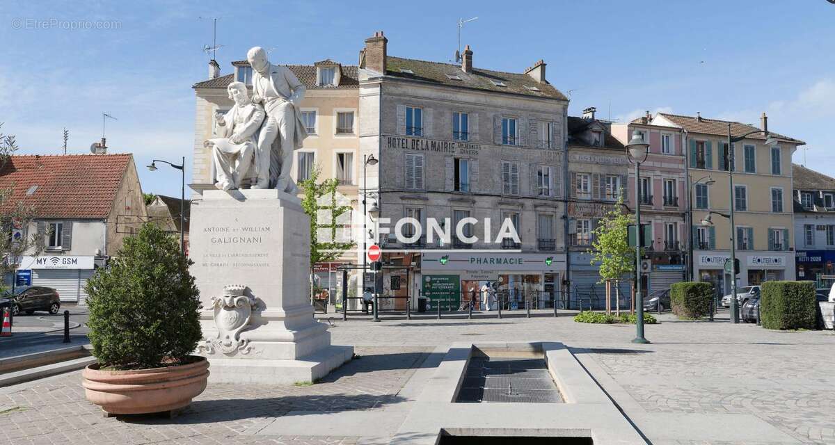 Appartement à CORBEIL-ESSONNES